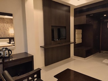 hotel deepam