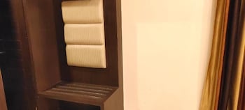 hotel deepam