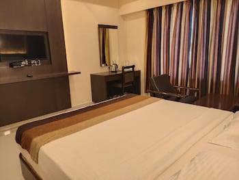 hotel deepam
