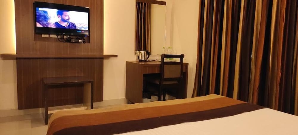 hotel deepam