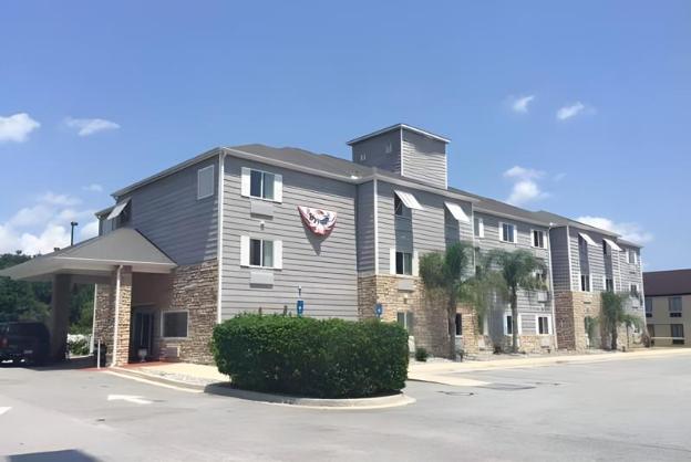 comfort inn and suites