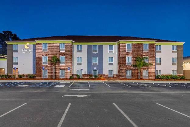 comfort inn and suites