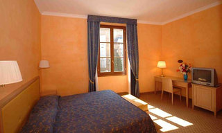 solo experience hotel