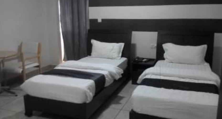 hotel grand leela krishna