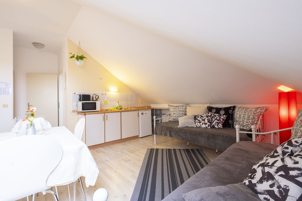 family guesthouse greenslo