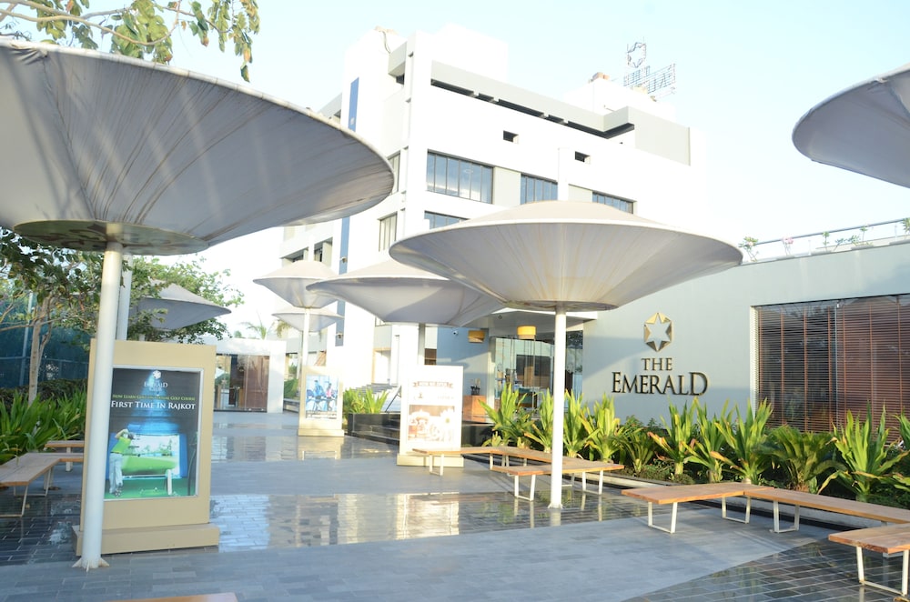 the emerald club