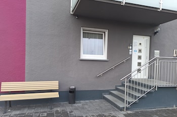 hotel gastehaus stock