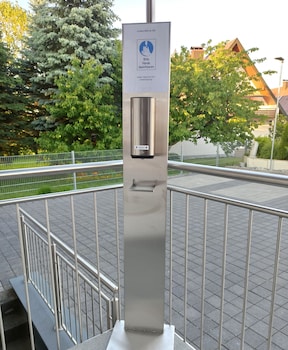 hotel gastehaus stock