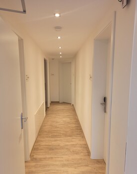 hotel gastehaus stock