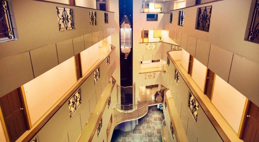 Hotel Rainbow Suites,Hotel Rainbow Suites Is Conveniently Located In The Popular Kannur Area. The Property Features A Wid,4 star