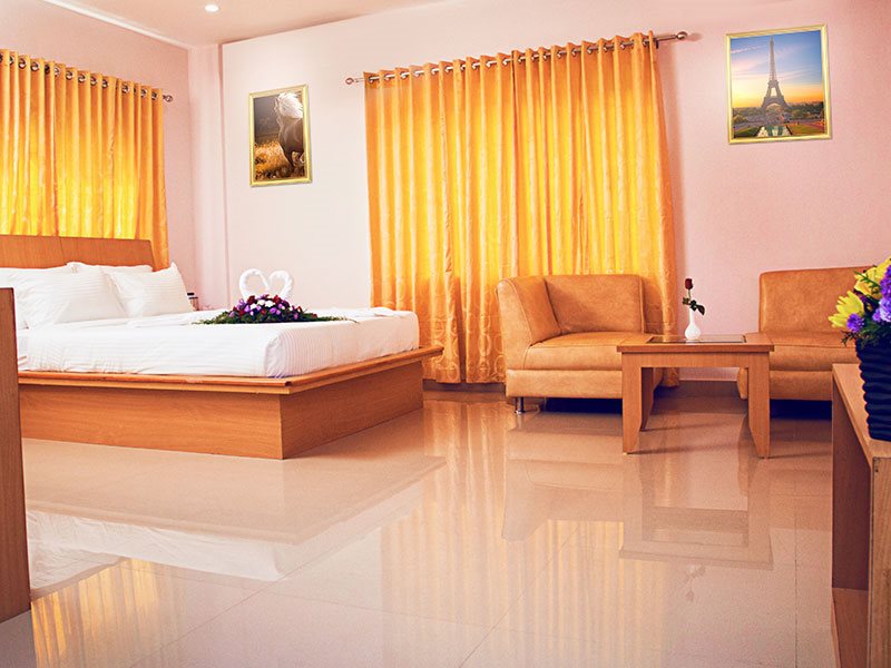 Hotel Rainbow Suites,Hotel Rainbow Suites Is Conveniently Located In The Popular Kannur Area. The Property Features A Wid,4 star
