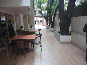 Hotel Swaroop,Deccan Gymkhana>>Pune,3 star