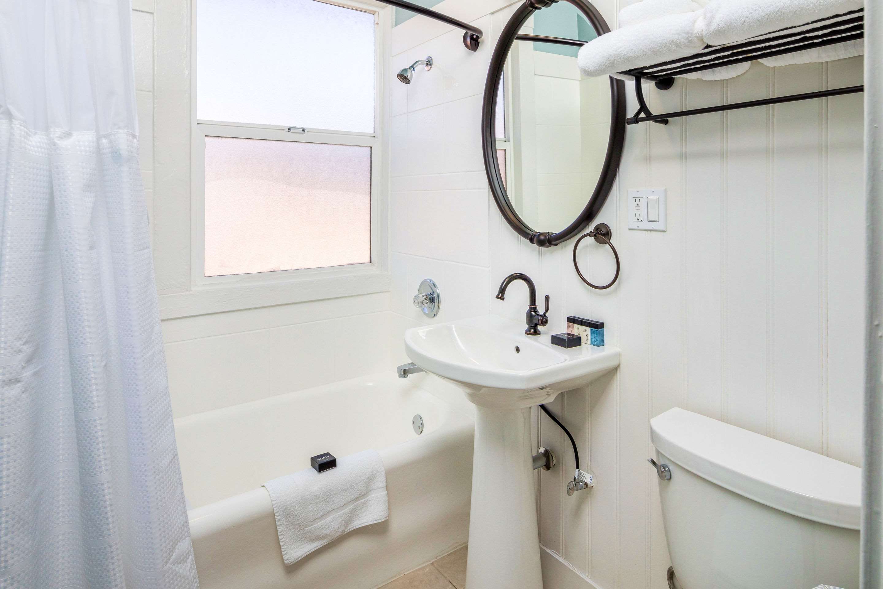 htl 587 an ascend hotel collection member