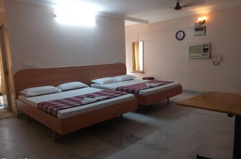 hotel kirthikaa palace