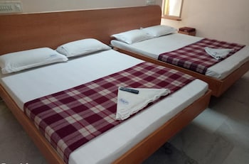 hotel kirthikaa palace