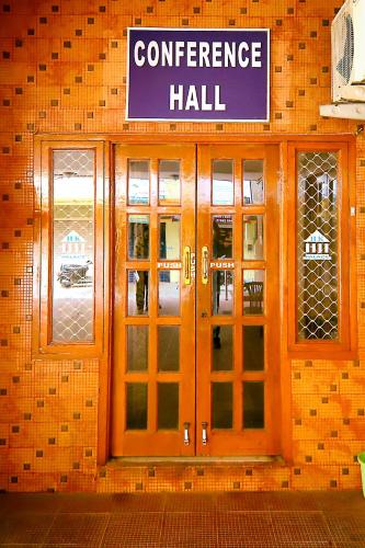 hotel kirthikaa palace