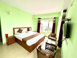 hotel howard