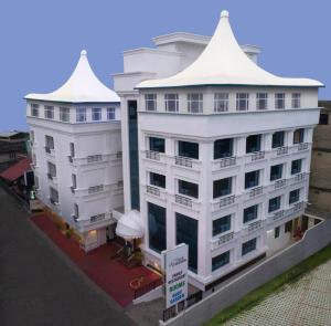Park Residency,Eramalloor>>Chempu,4 star