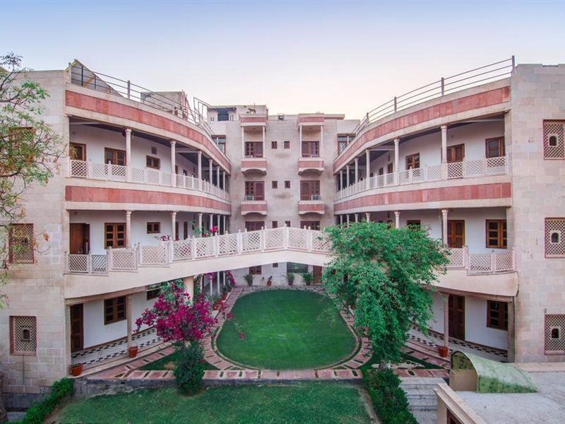hotel bhakti dhama