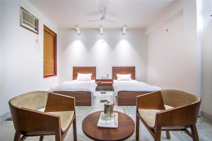 Hotel Bhakti Dhama