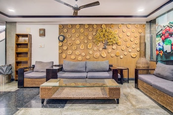 hotel lokis forest inn