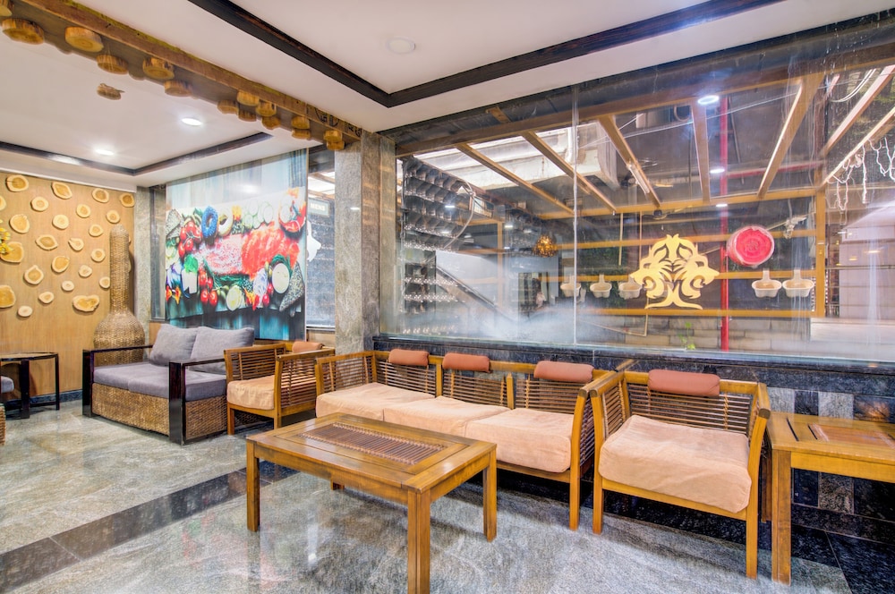 hotel lokis forest inn