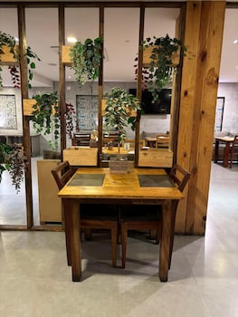 hotel lokis forest inn