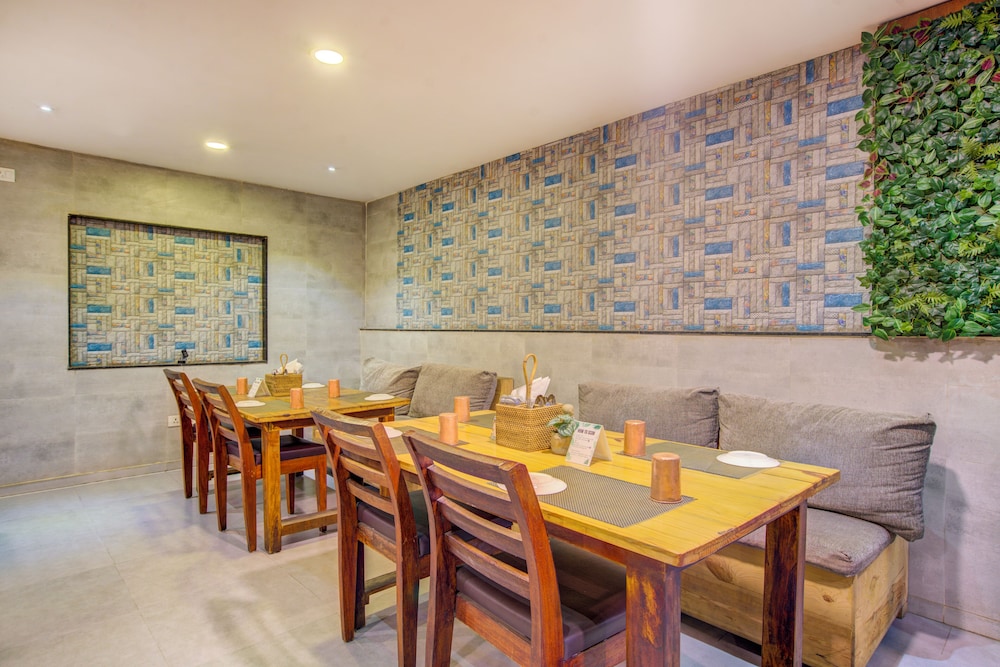 hotel lokis forest inn