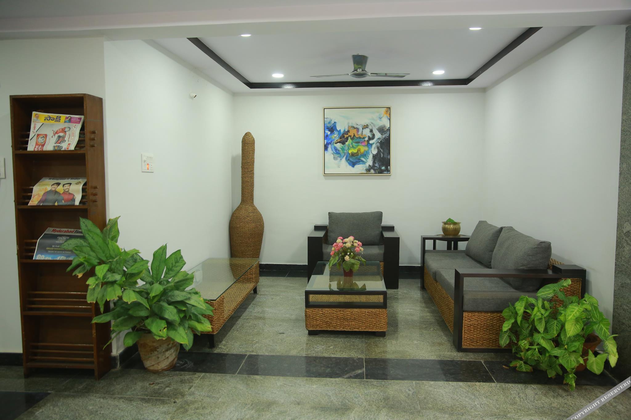 hotel lokis forest inn