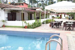 camp coorg estate homestay