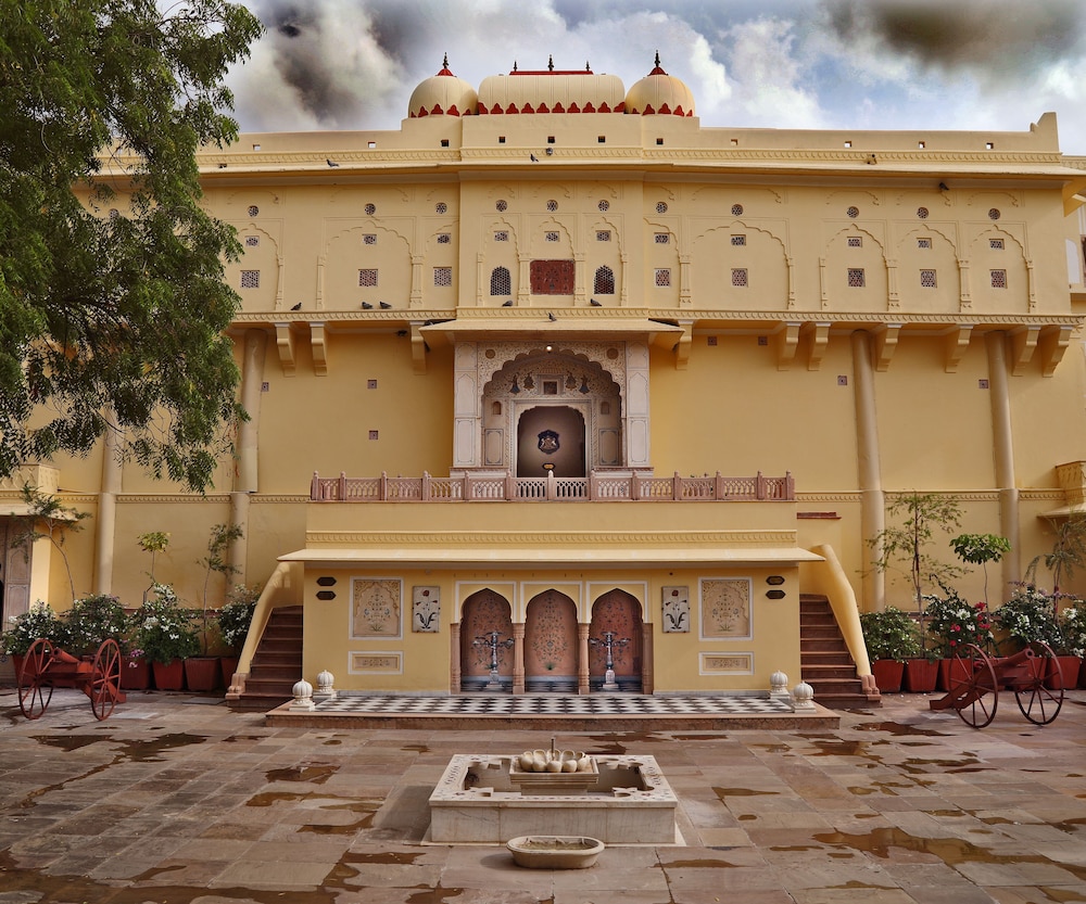 mundota fort and palace