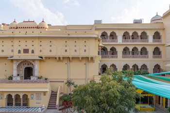 mundota fort and palace