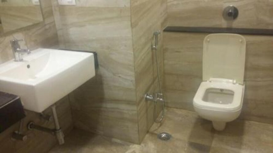 hotel lalit inn