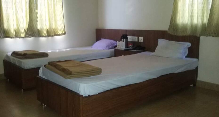 hotel balaji international