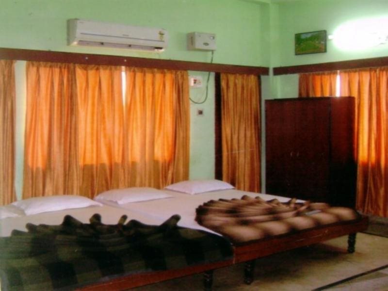 hotel sambit palace puri
