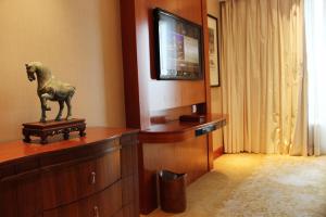 Dragon Hotel,120 Shuguang Road,5 star