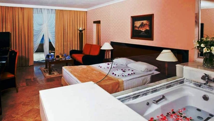 hotel sukhnath