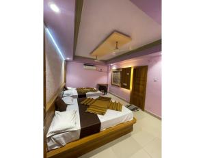 hotel sukhnath