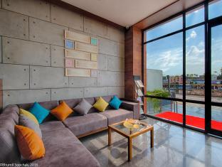 The Elements,India>>Rajkot,4 star