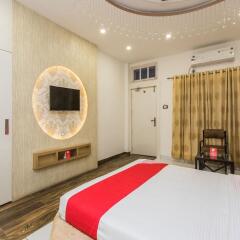 hotel city palace near mahakal