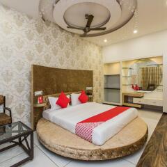 hotel city palace near mahakal