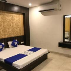 hotel city palace near mahakal