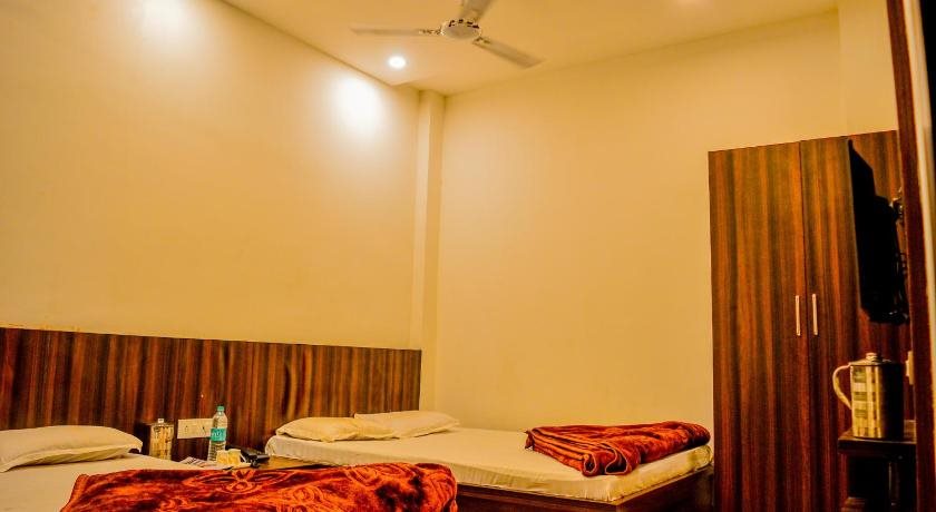 hotel city palace near mahakal