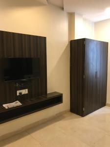 hotel city palace near mahakal