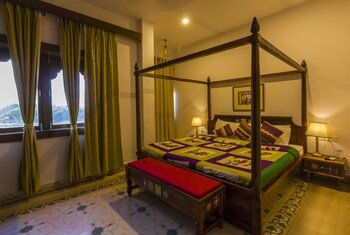 castle narela lake resort