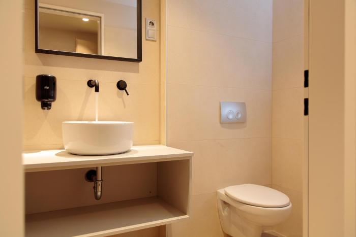 maverick urban lodge hostel