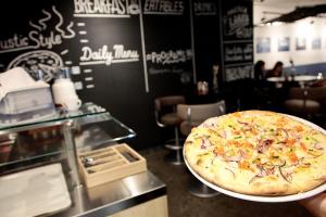 maverick urban lodge hostel