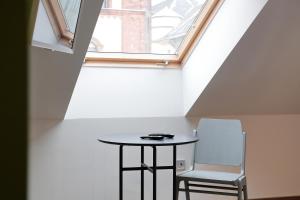 maverick urban lodge hostel