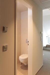 maverick urban lodge hostel