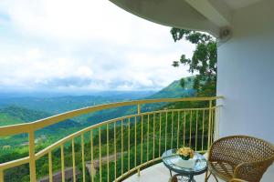 the cliff resort munnar